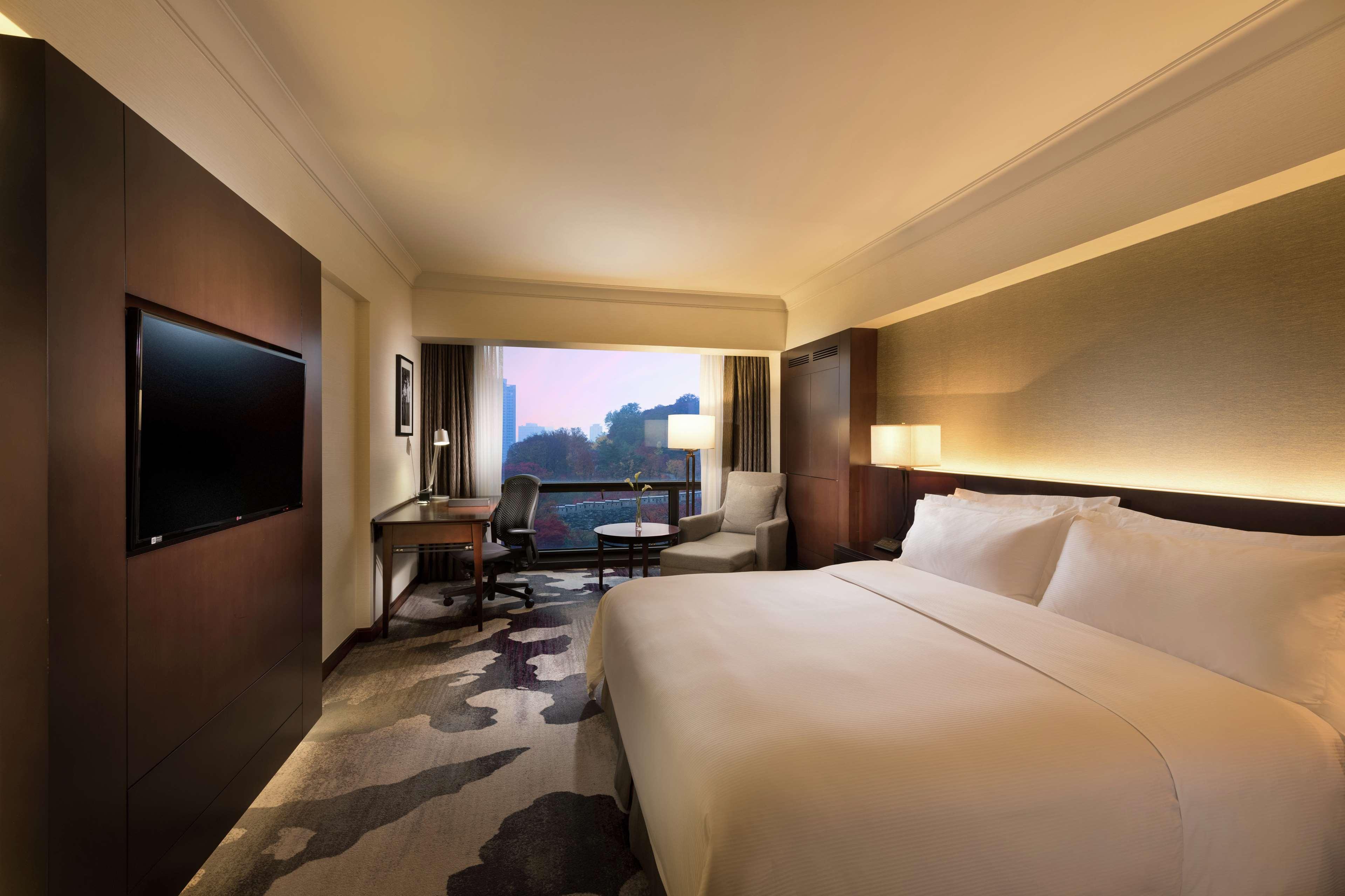Hotel Millennium Hilton 5*