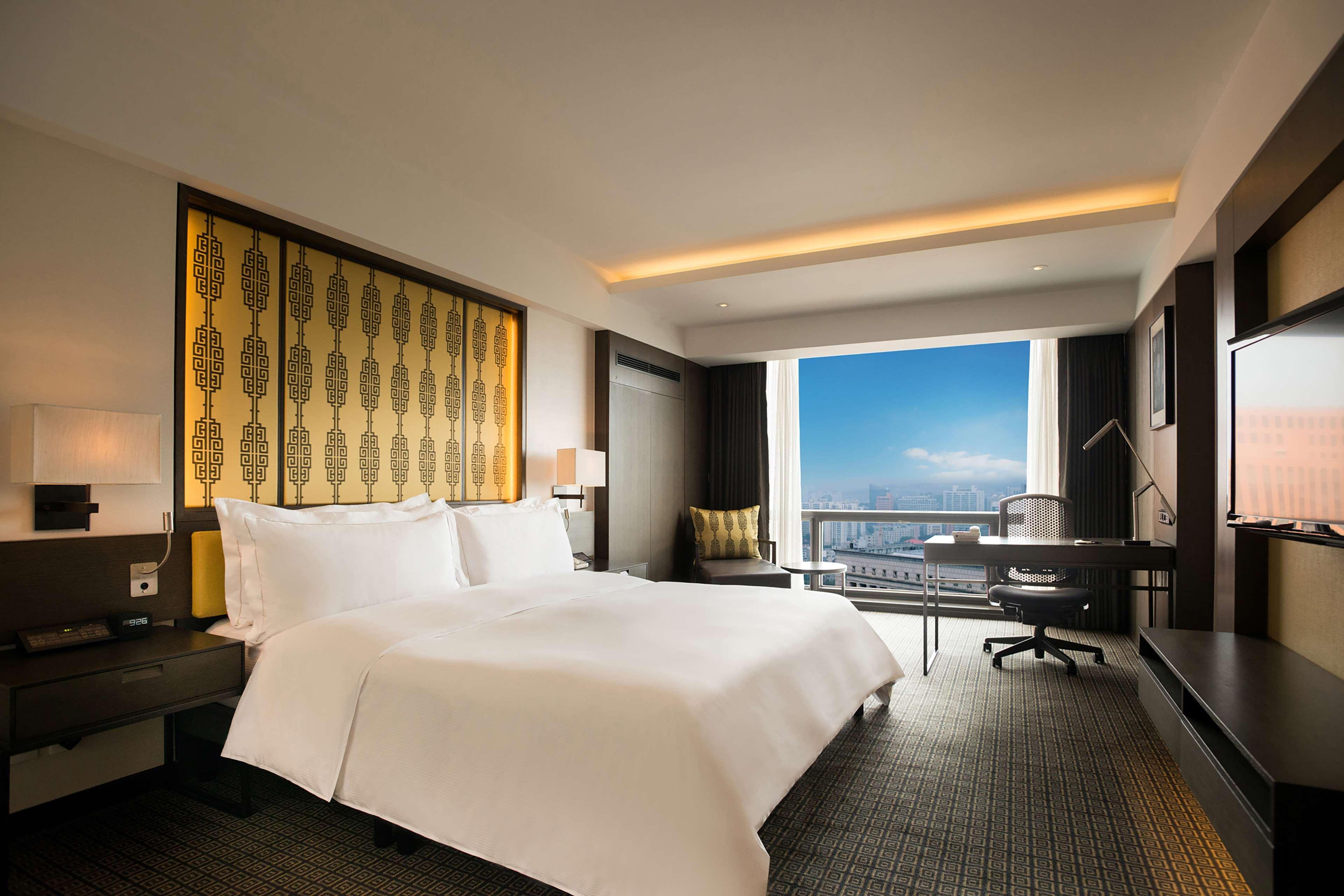 Millennium Hilton Hotel