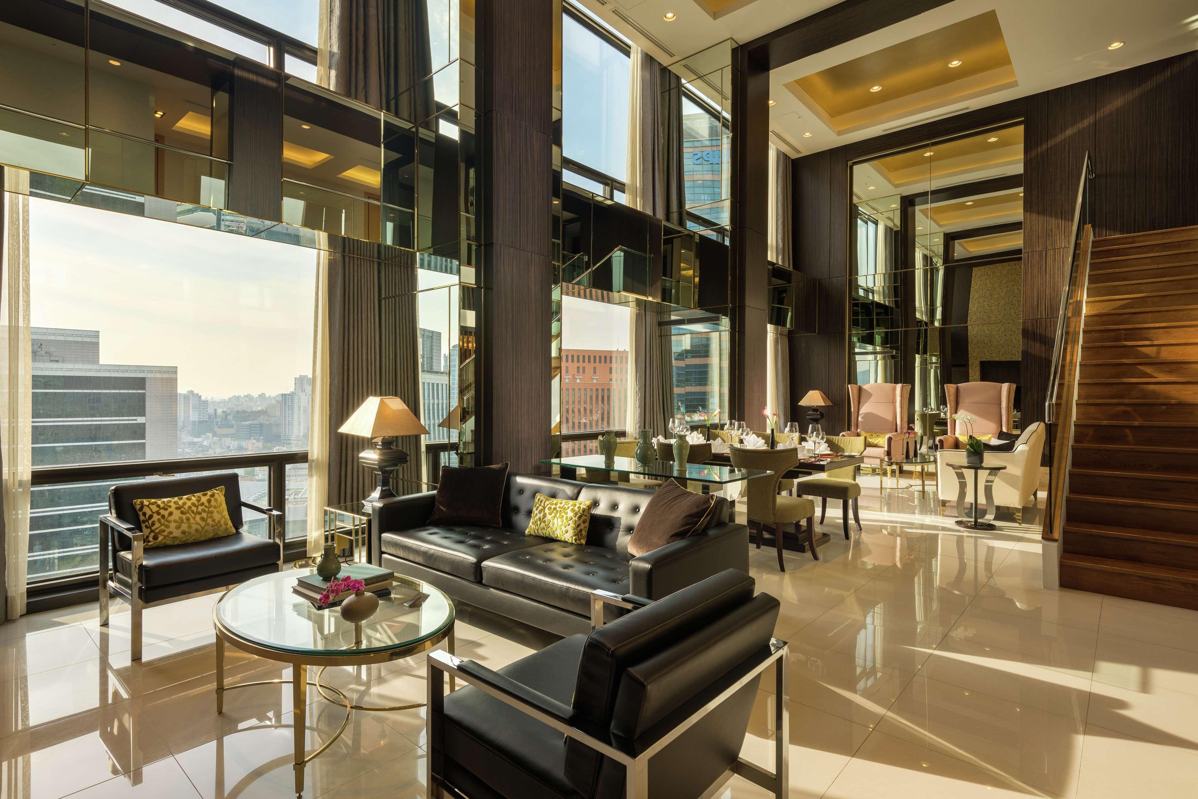 Millennium Hilton Hotel