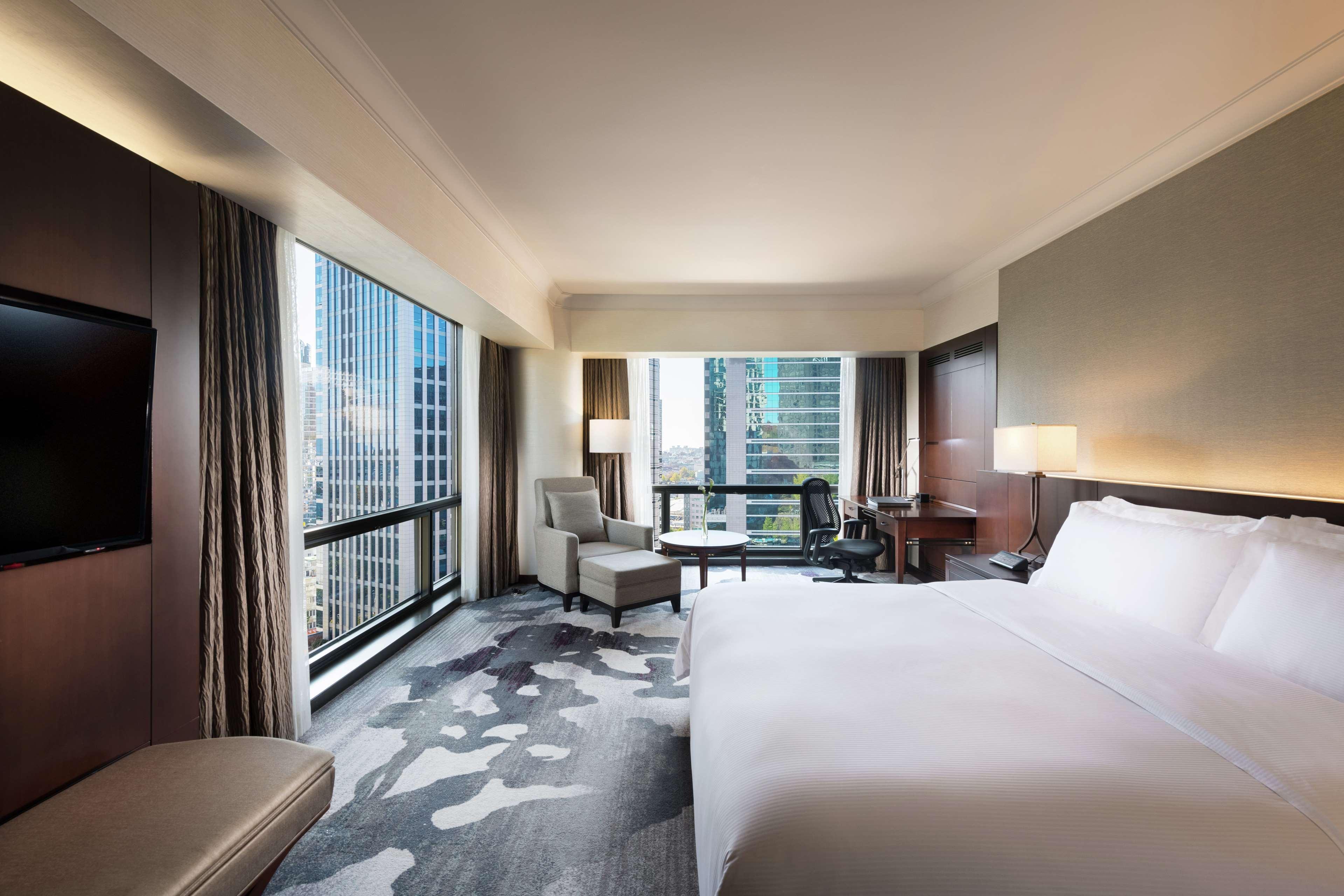 Millennium Hilton 5*