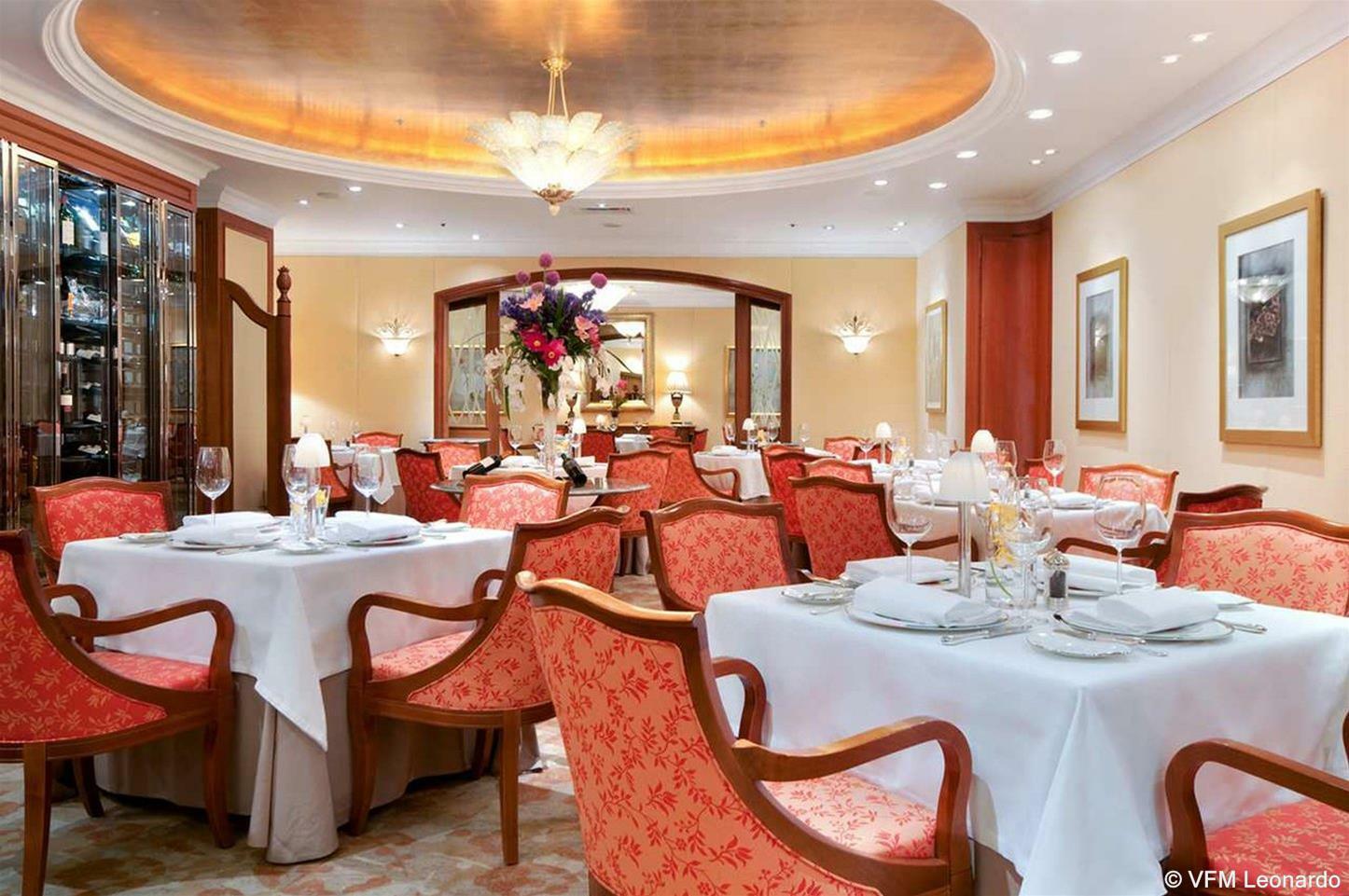Millennium Hilton Hotel 5*